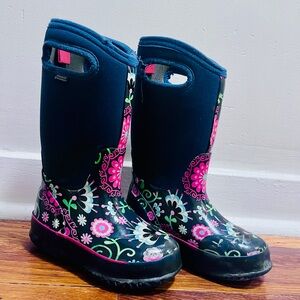 Kids BOGS Floral Rain Boots - Pink and Blue, Size 11